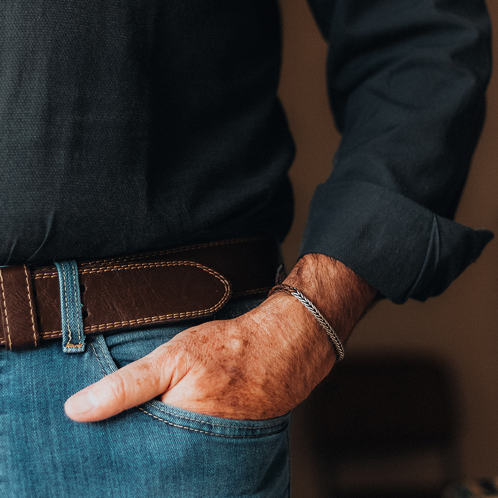 Honrando - Pulsera - Cuero Café - Plata