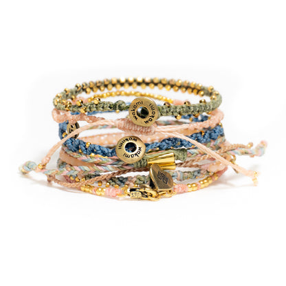 La tierra en abril- Pulseras - Multicolor