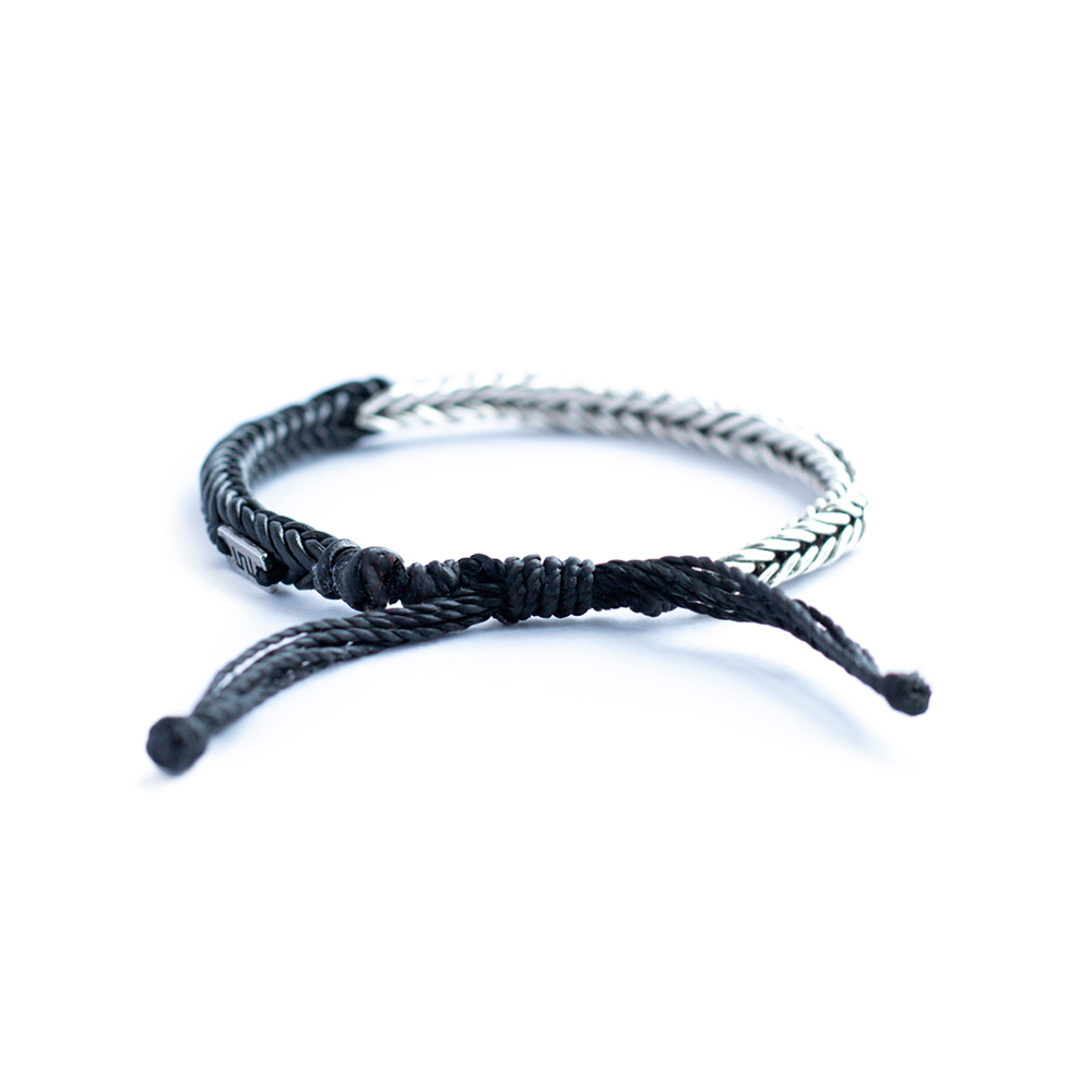 Honrando - Pulsera - Cuero Negro - Plata