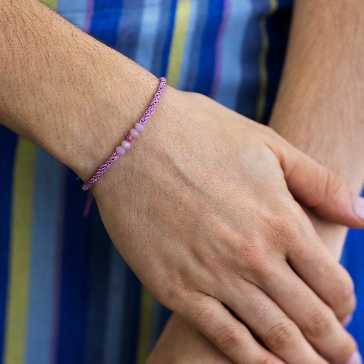 Las que están en medio - Pulsera - Morado
