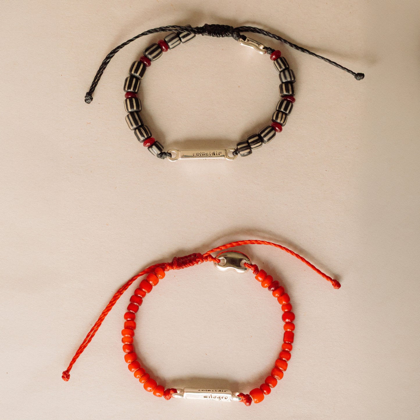 Coincidir - Pulsera - Plata - Rojo