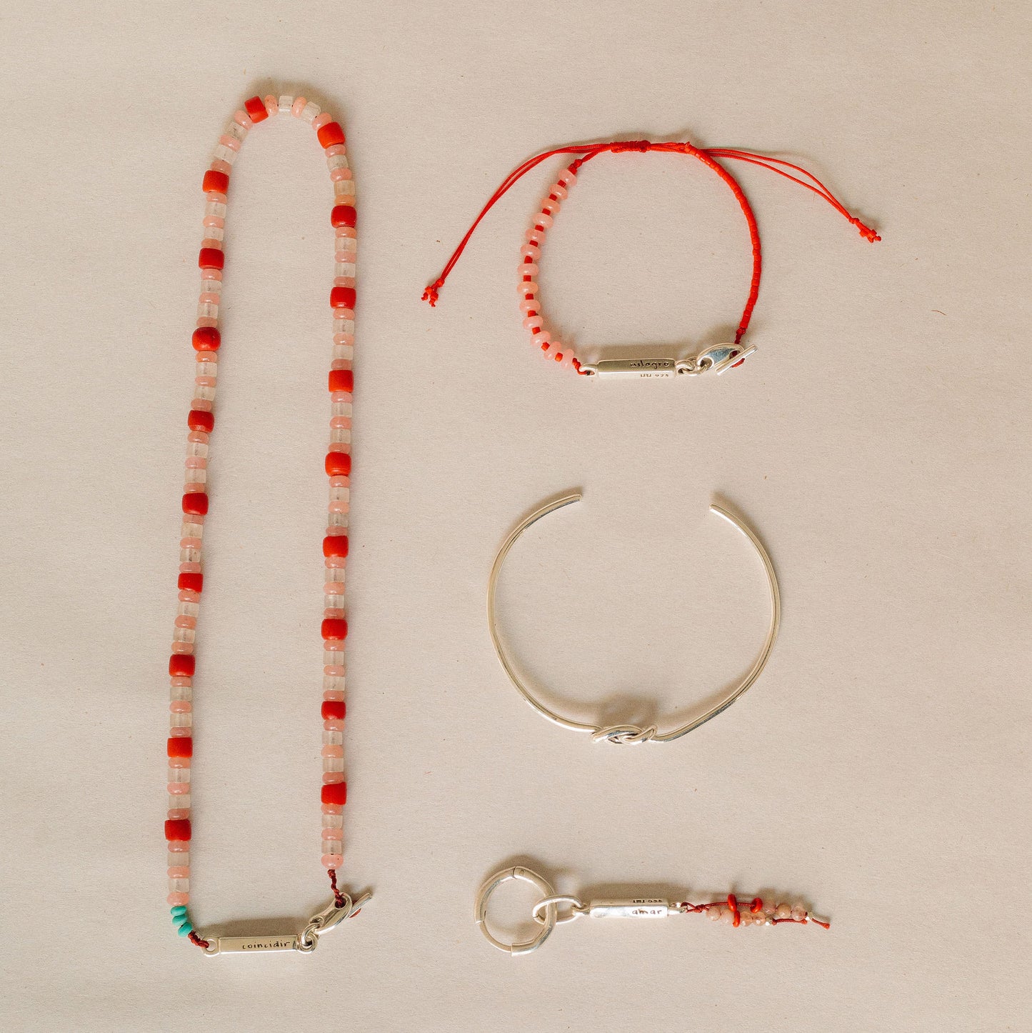 Coincidir - Charm - Plata - Rojo